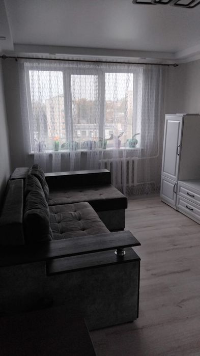 Здам 1но кімнатну квартиру вул. Довженко ,7поверх