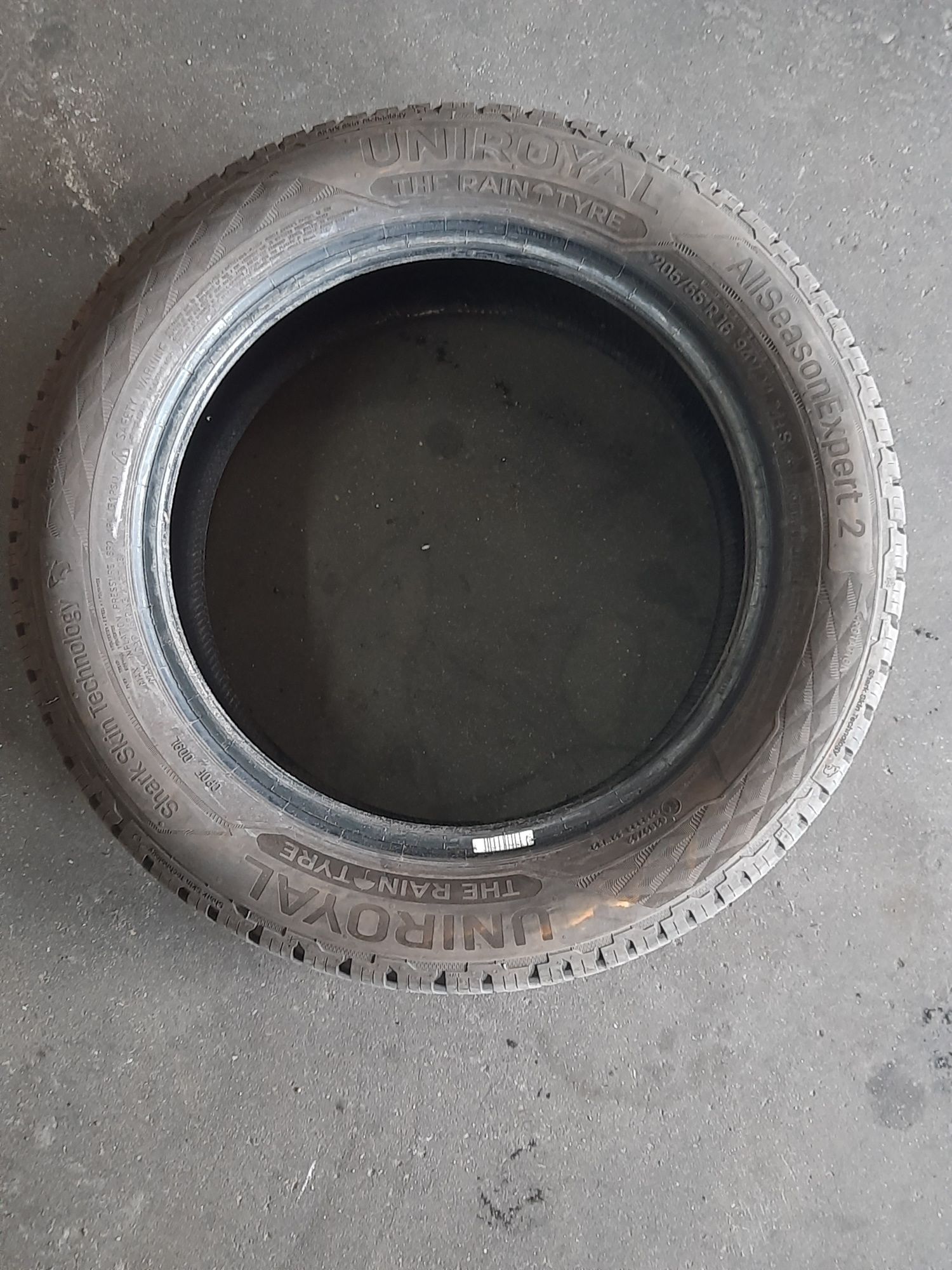 Opona 205/55R16 94V Uniroyal AllSeasonExpert 2