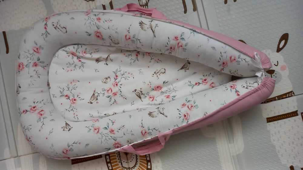 Кокон для новонароджених двохсторонній зі з'ємним матрасиком