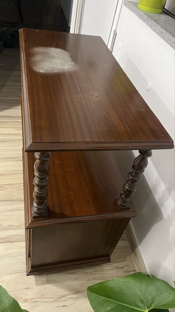 Estante de Sala.