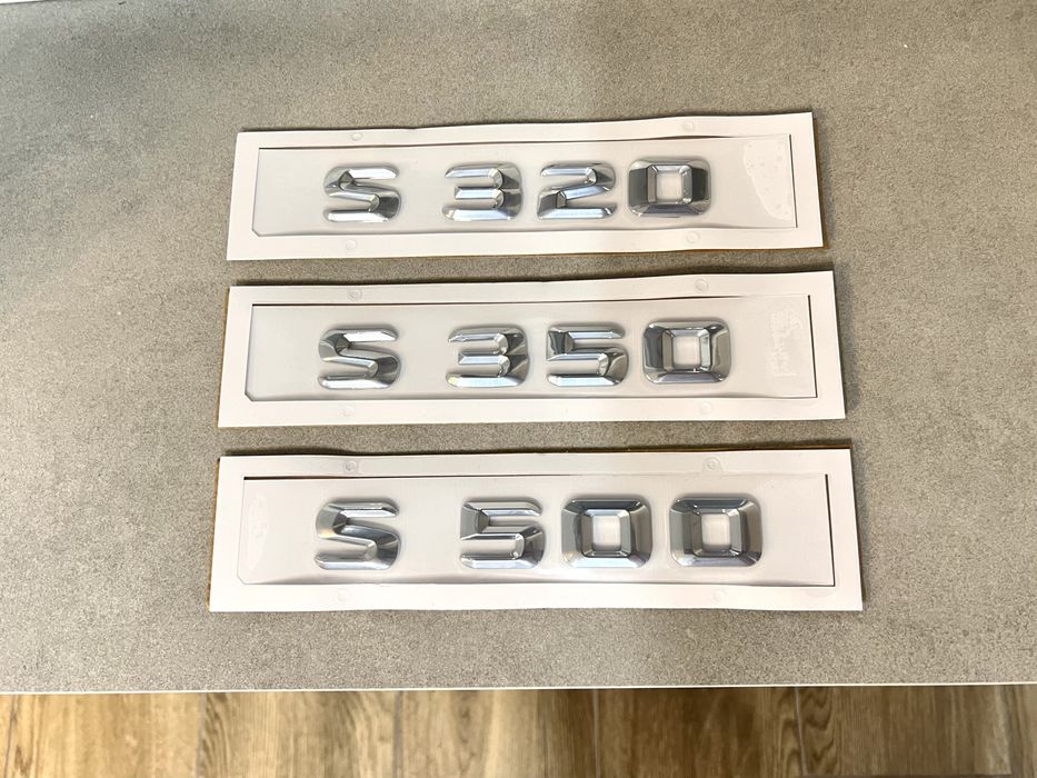 Шильдик надпис Mercedes Мерседес на багажик Е220 Е320 С180 CDI 4matic