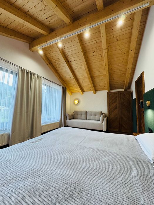 Продаж чотирьох котеджів (таунхауси), с.Поляниця(478 м.кв.)без комісії