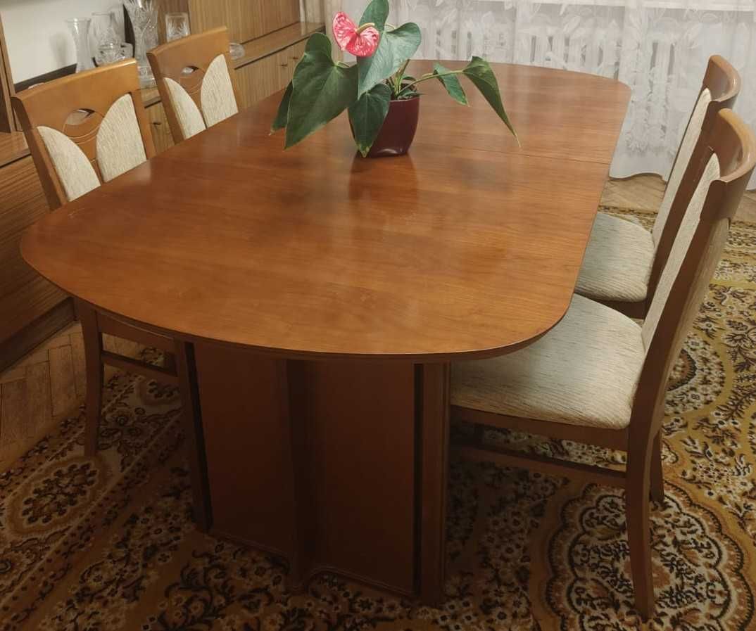 Elegancki stół z krzesłami meble Bydgoskie (Firenze)
