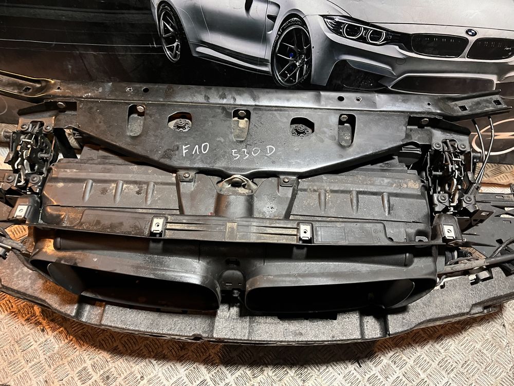 Bmw f10 f11 530d pas przedni z chlodnicami komplet