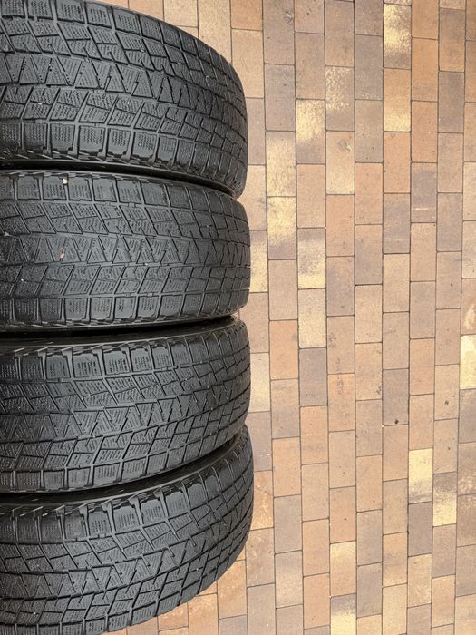 Зимові шини(резина) 255/55 R18 “Bridgestone” Blizzak DM-V1  - 4шт.
