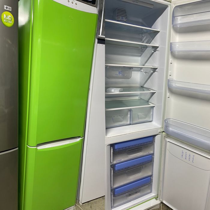 Холодильник Лібхер fyg12gl з Германіі