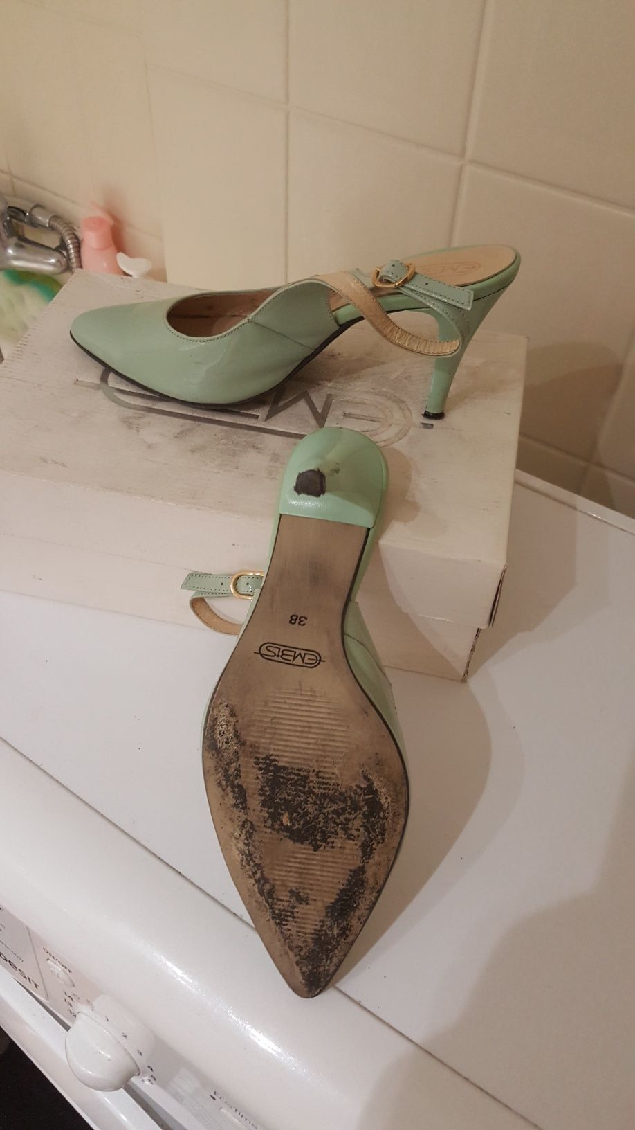 Buty na szpilce miętowe