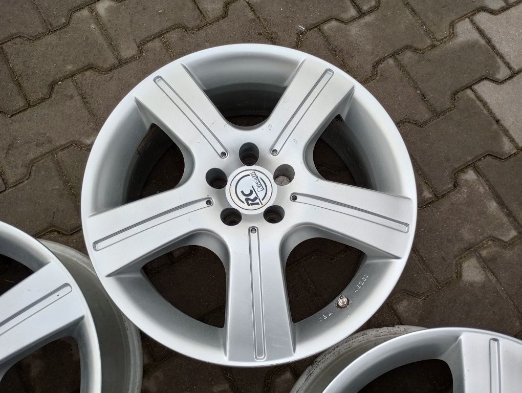 Alufelgi 17 5x100 Volkswagen Golf Bora Seat Leon Toledo Skoda felgi