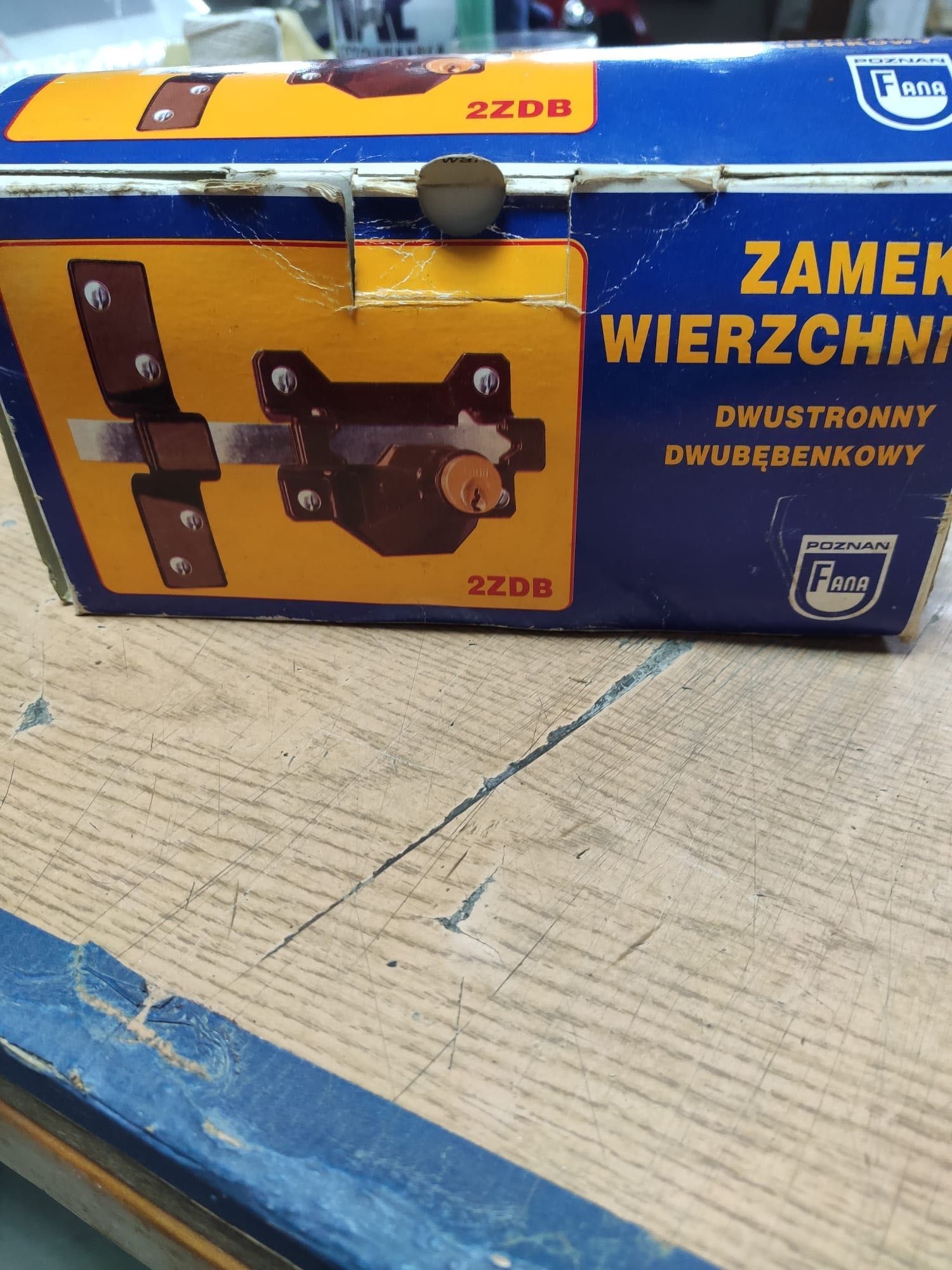 Zamek wierzchni dwustronny dwubębenkowy drzwi FANA