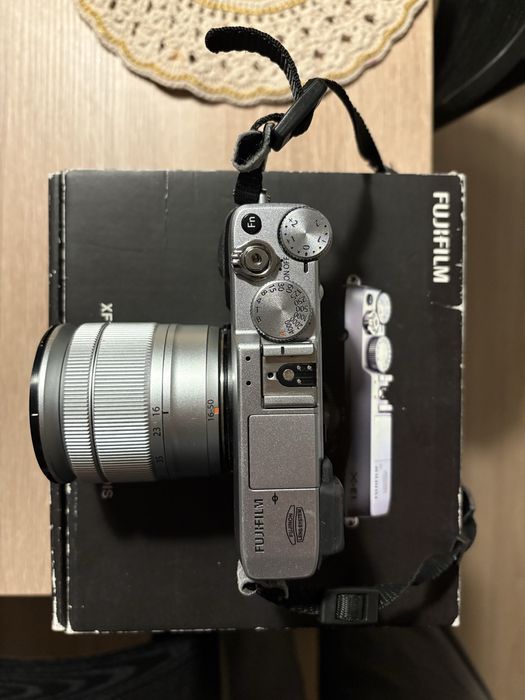 Camera Fujifilm XE1 + Objetiva 16-50