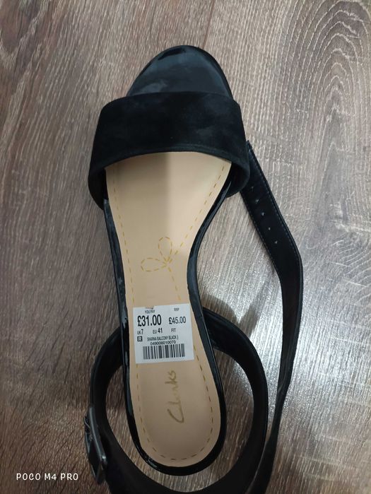 Босоніжки жіночі Clarks