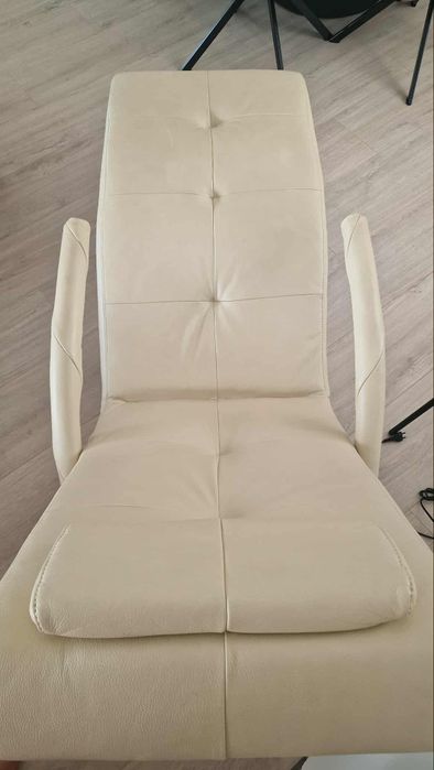 Szezlong skórzany ze skóry naturalnej