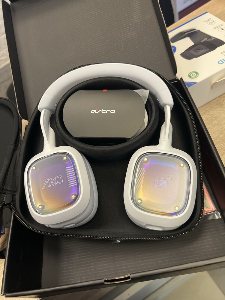 Logitech ASTRO A30 WIRELESS White