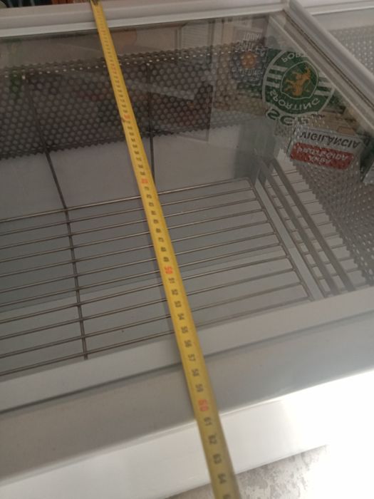 Arca horizontal com vitrine