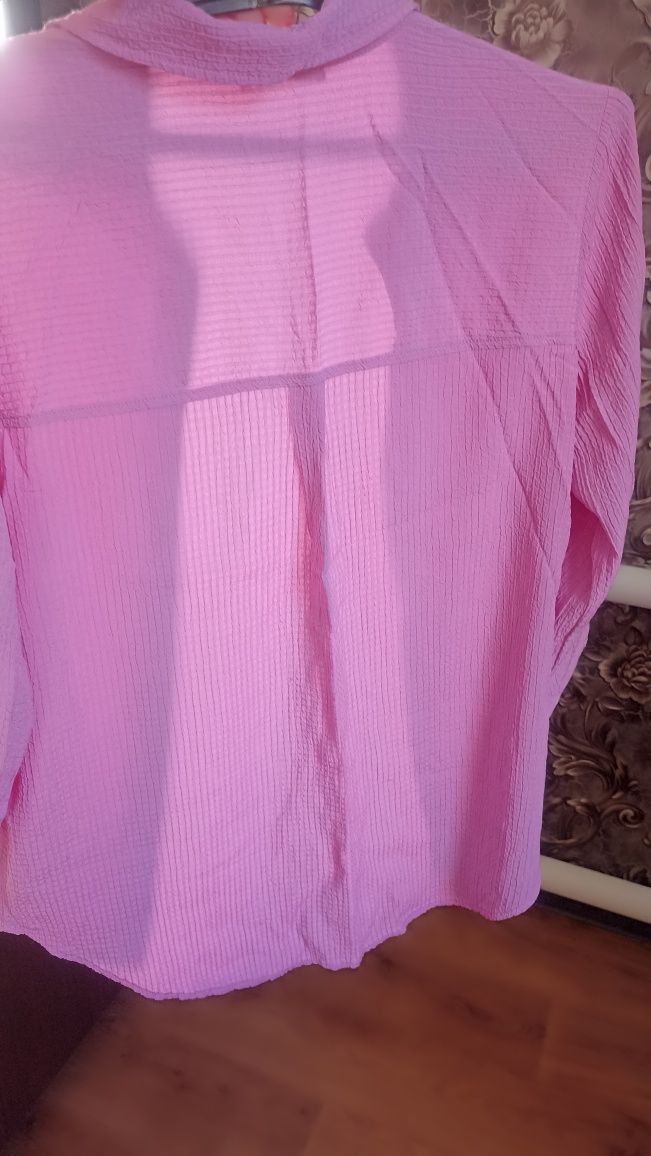 Розовая рубашка р.46-48
