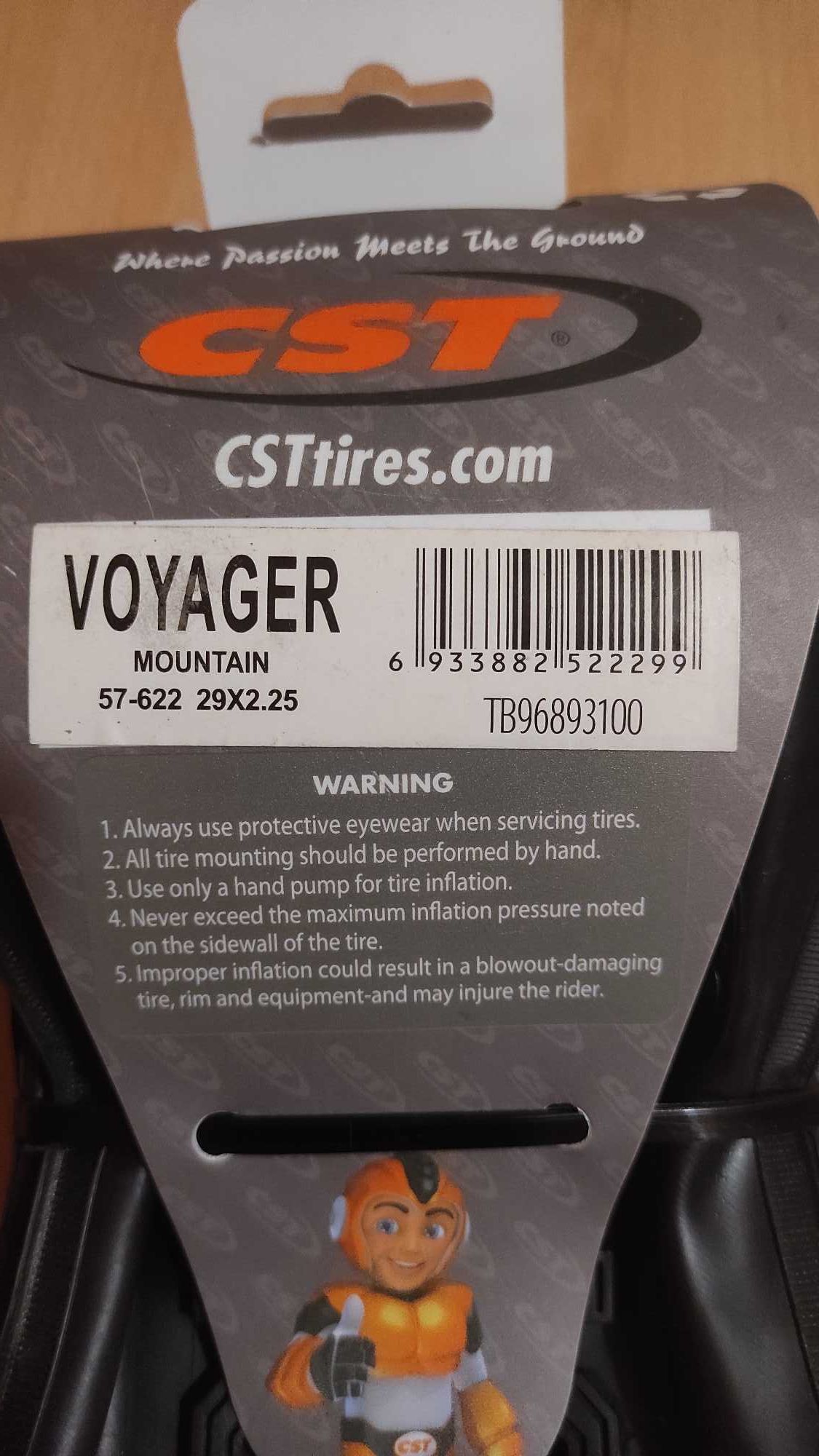 Opona MTB CST Voyager Mountain 29x2,25 zwijana