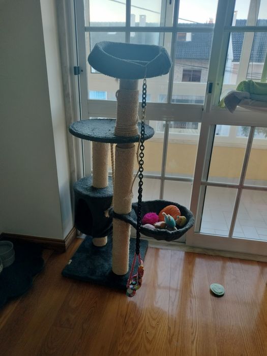 Arranhador, altura 1,30