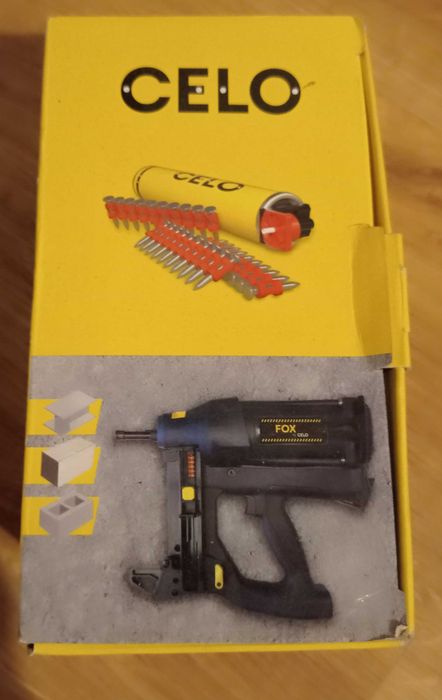 Gwozdzie+ gaz i metalowy uchwyt kablowy CELO