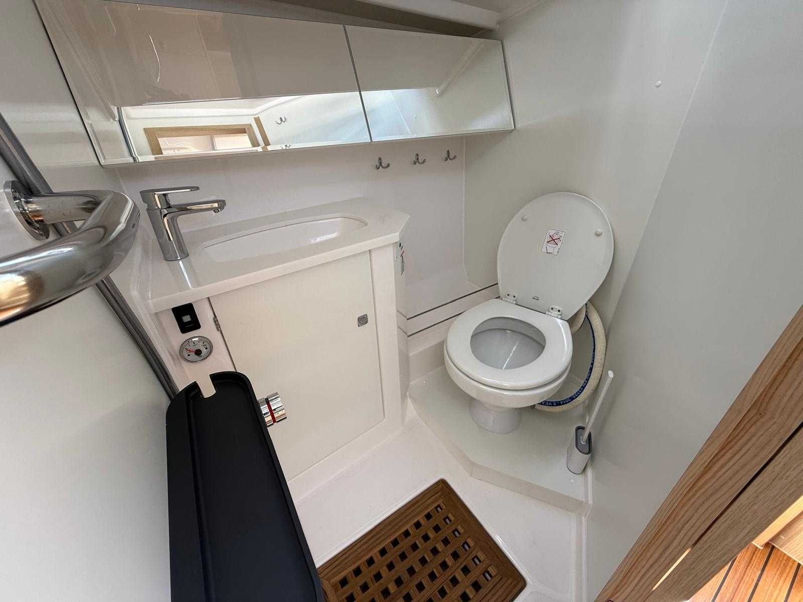 Czarter Maxus 34 Premium Solina Polańczyk 10 osobowy NOWY JACHT