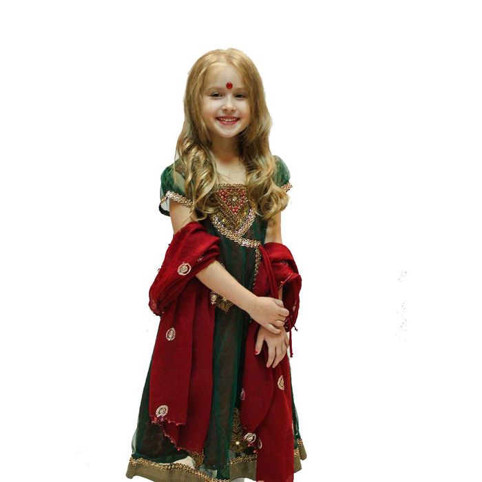 Продам  карнавальные восточные и национальные костюмы.