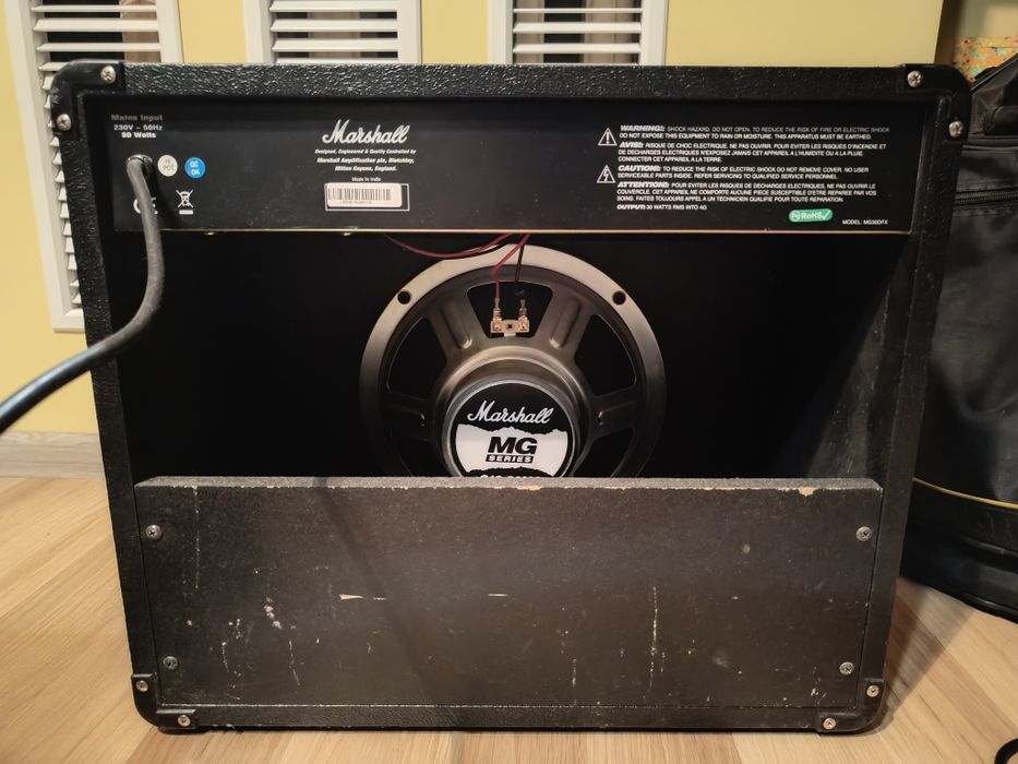 Комбопідсилювач Marshall MG 30dfx