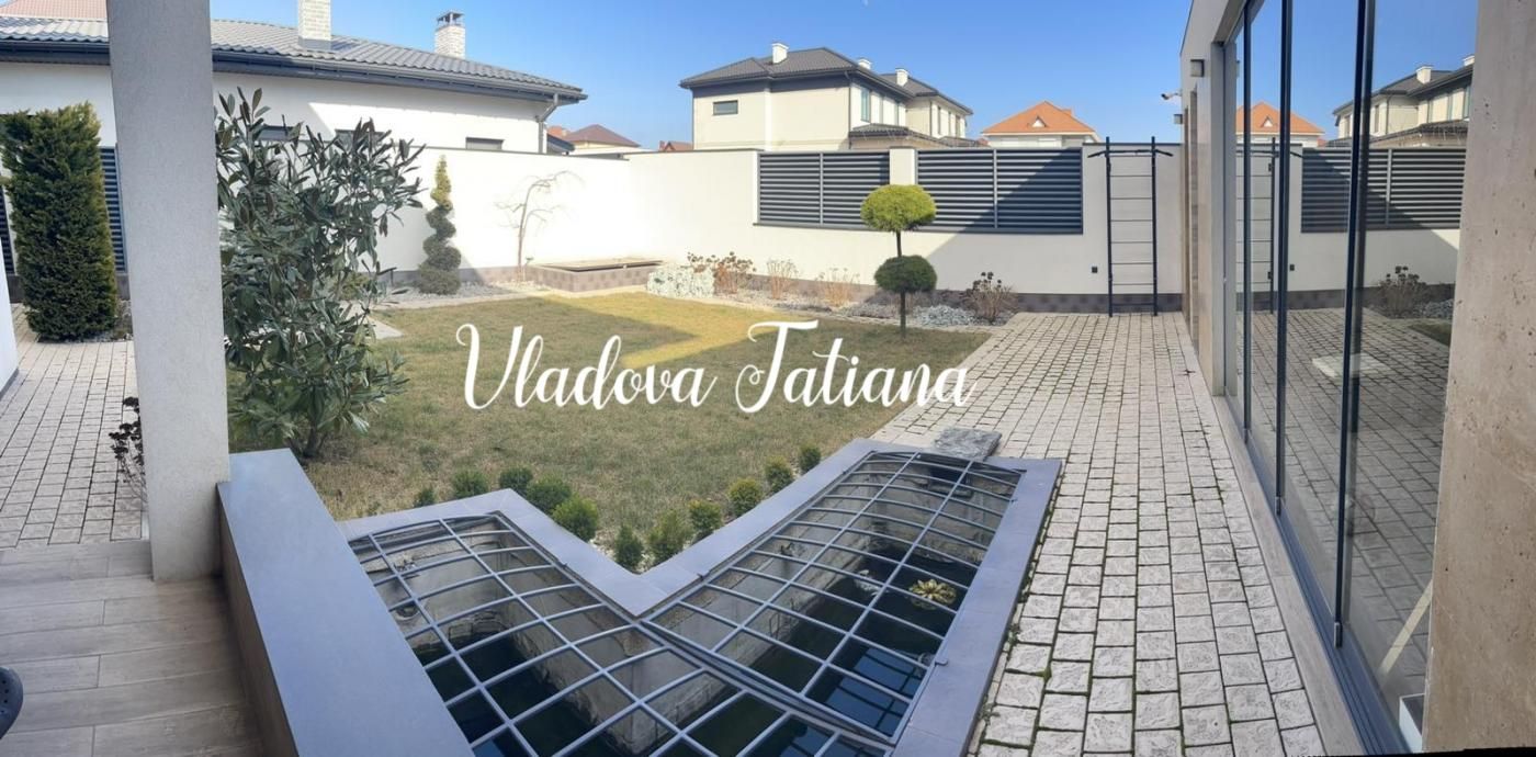 Аренда СОВРЕМЕННОГО ДОМА в Совиньоне, 180м², 4 сот