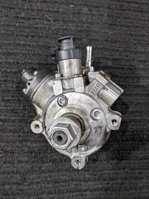 ТНВД Топливный насос FORD FOCUS TRANSIT CONNECT 1.5 TDCI 0445010592