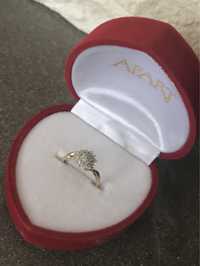 Złoty pierścionek z diamentami Apart 375 rozmiar 10