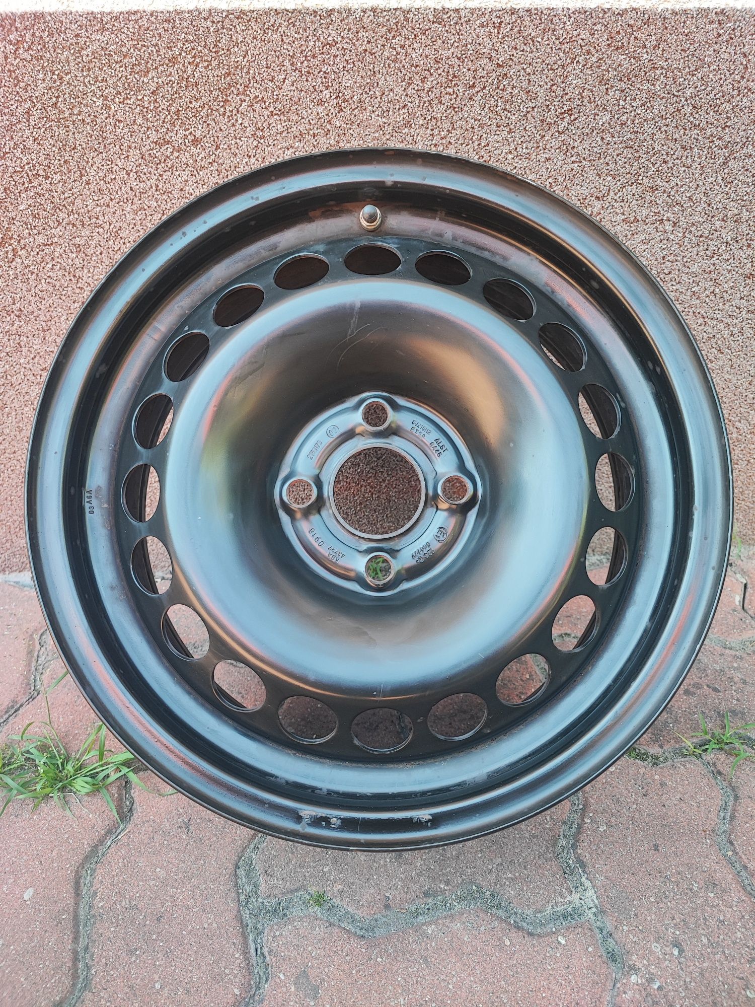 1x Felga Stalowa OPEL 4X100 15 6J ET 39 Corsa Combo Meriva Adam