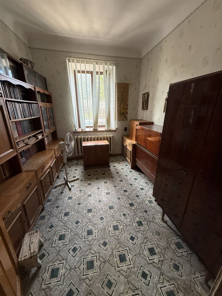Сдам 2-комн квартиру в райне рынка