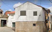 Casa de aldeia à venda