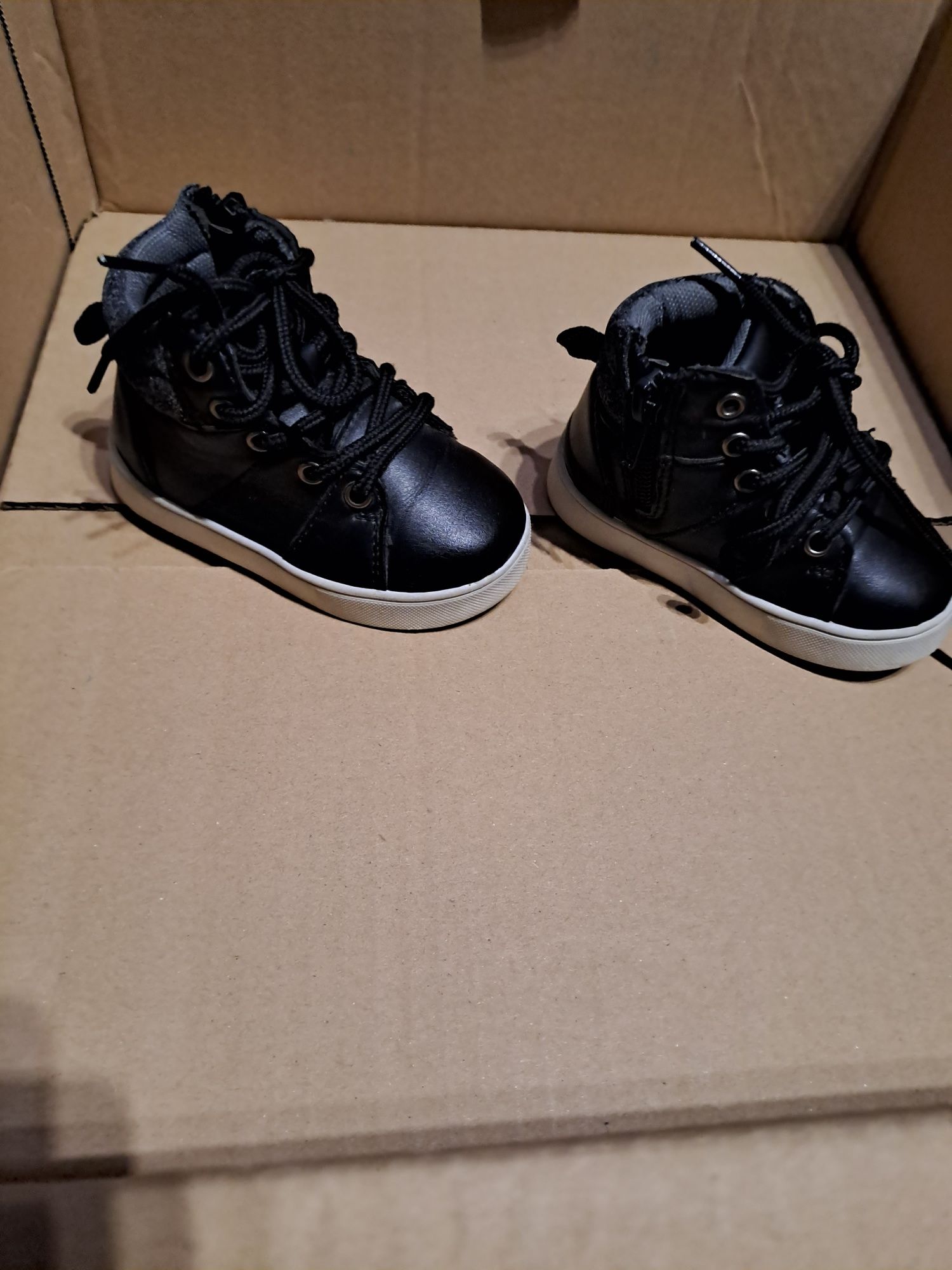 Buty dziecięce rozm.20