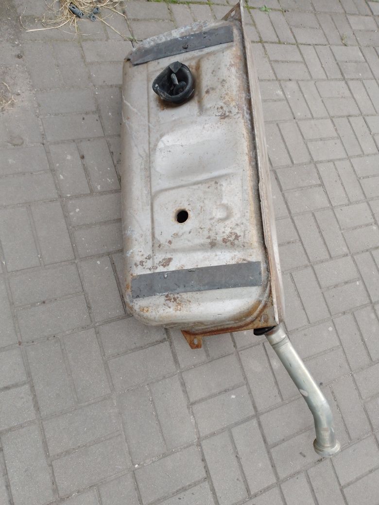 Бак паливний Мерседес w210