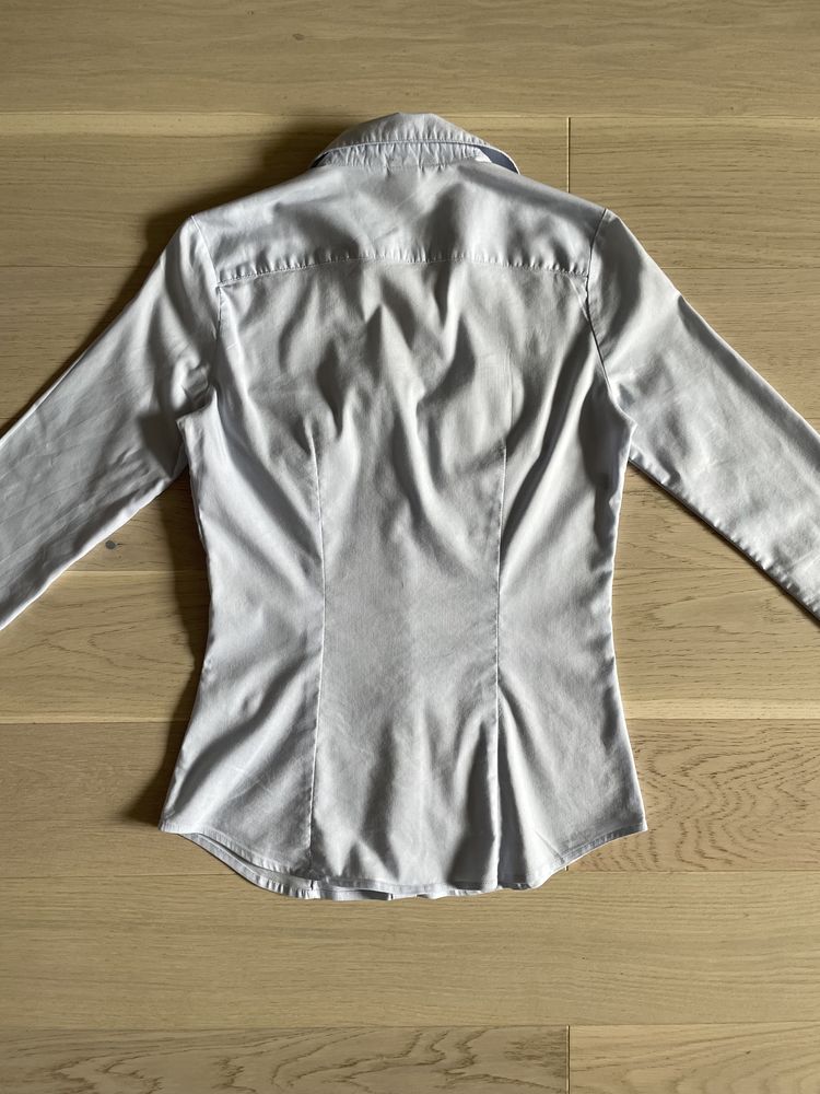 Błękitna koszula bez górnych guzików 34 H&M elegancka
