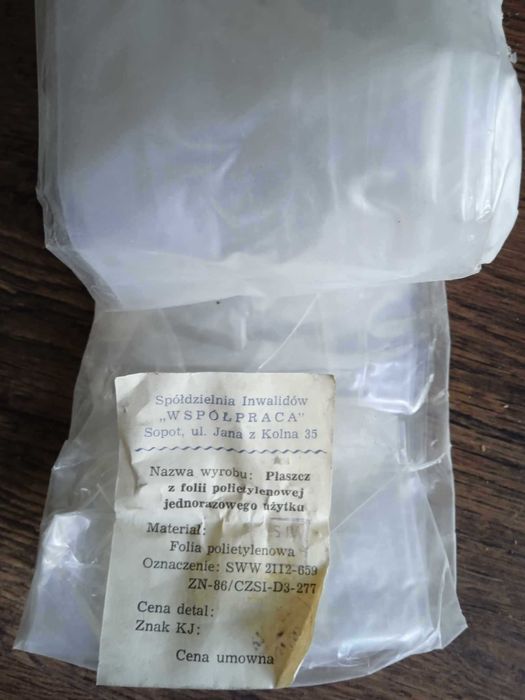 Płaszcz z folii polietylenowej jednorazowego użytku PRL