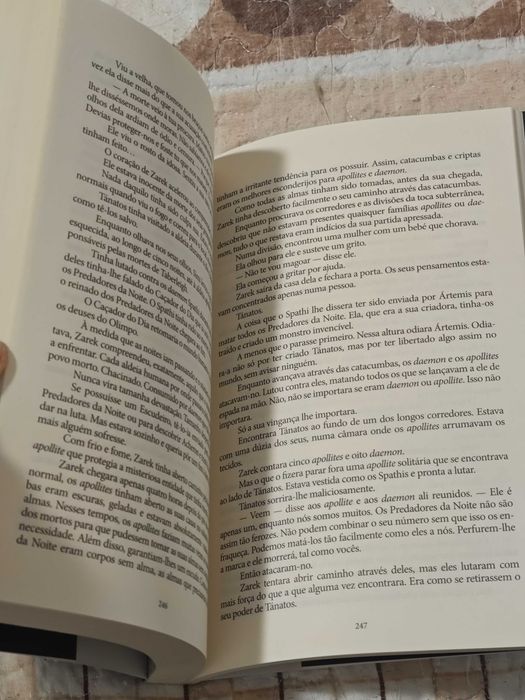 Livro "dança com o diabo"