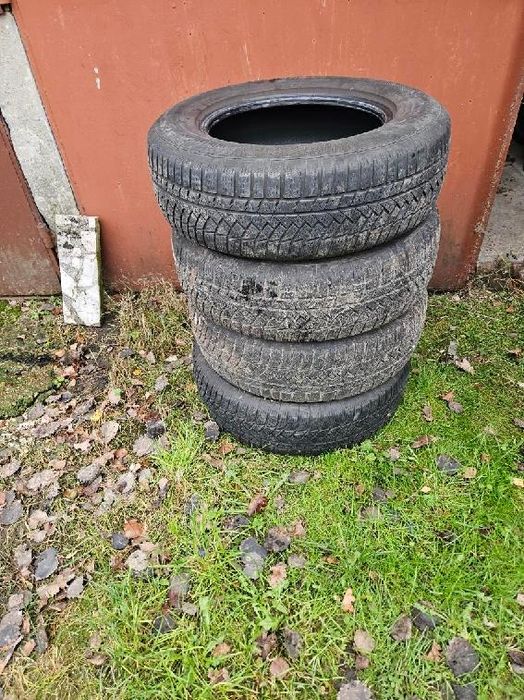 Sprzedam opony zimowe Continental 215/70/16