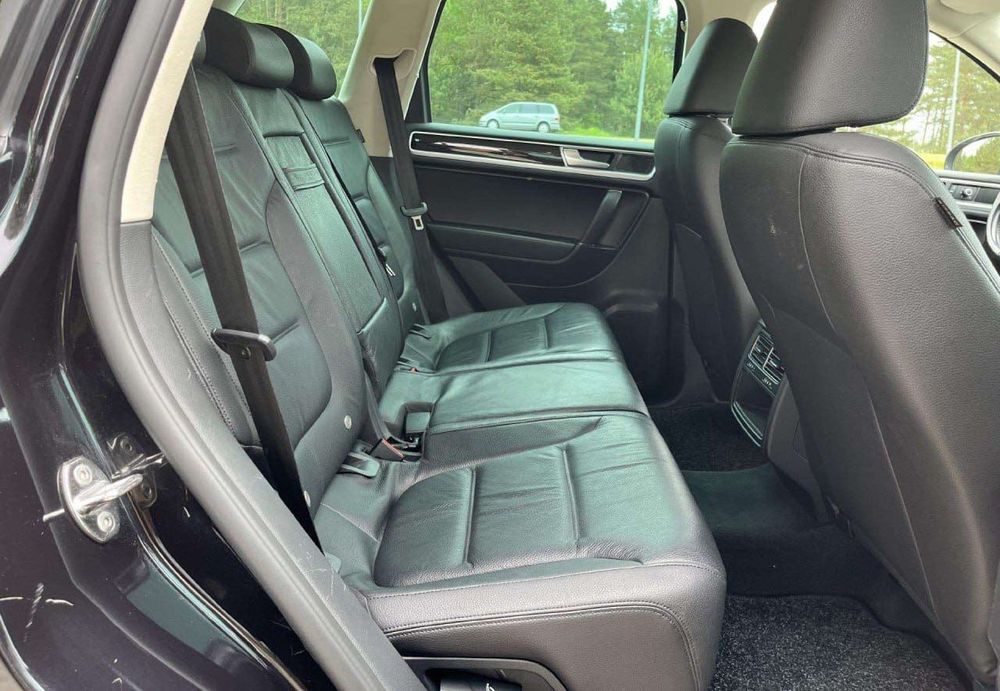 Продаю Volkswagen Touareg 2016 року