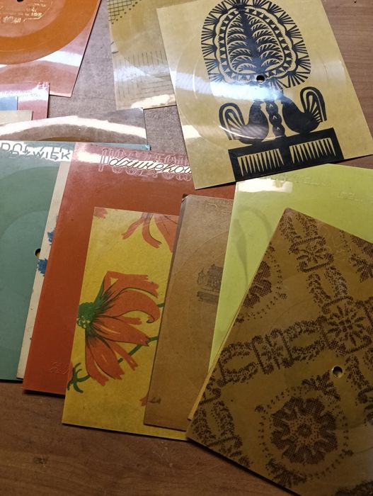 Pocztówki dźwiękowe.