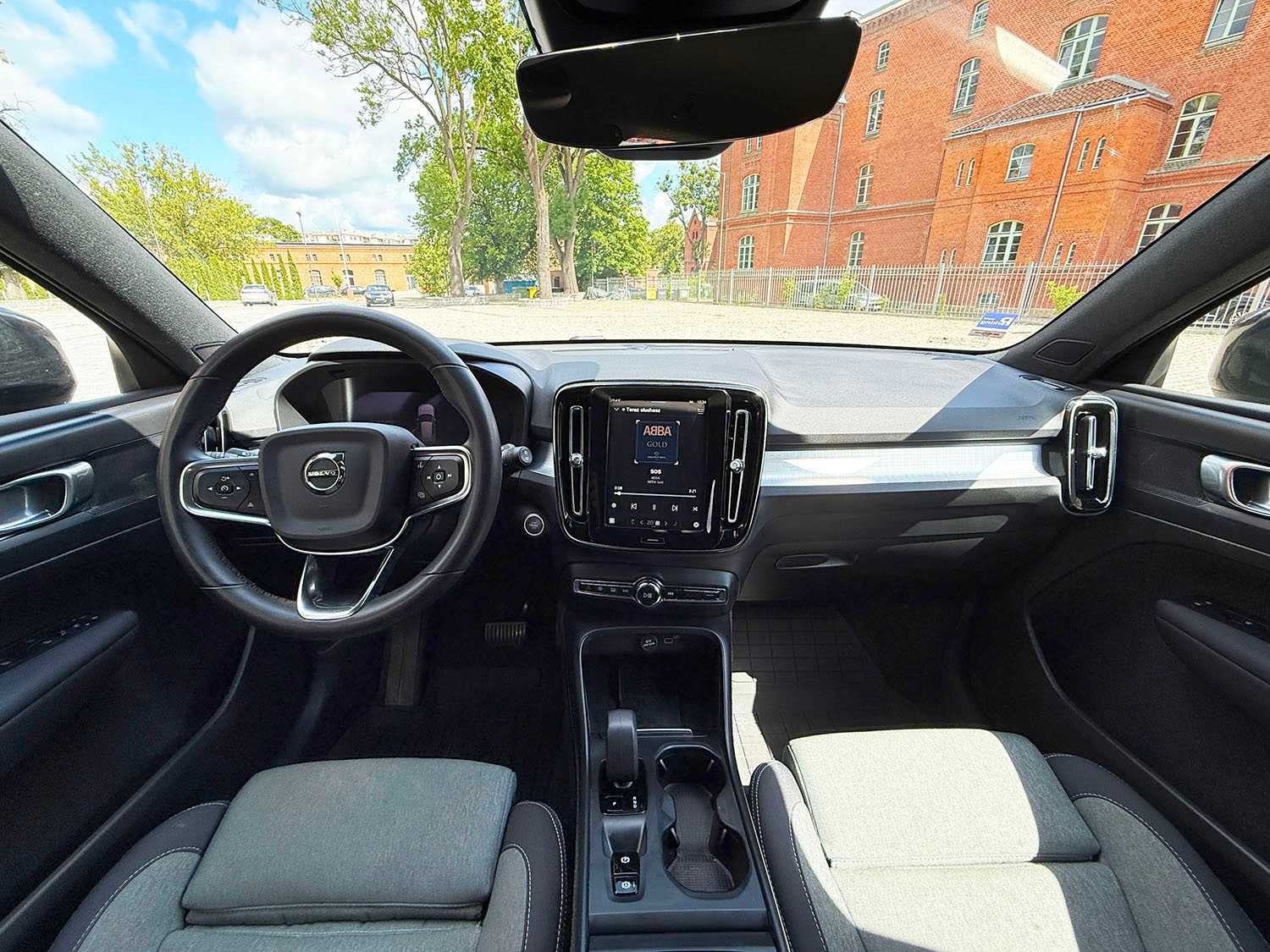 Volvo XC40 B3 Core Plus 163 KM Mild Hybrid | 2022 / Model 2023