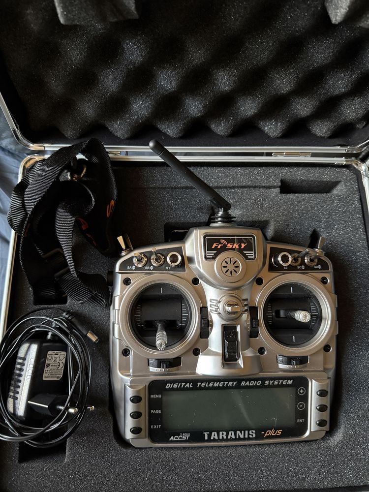 Taranis X8R PLUS radio do modeli FPV i nie tylko