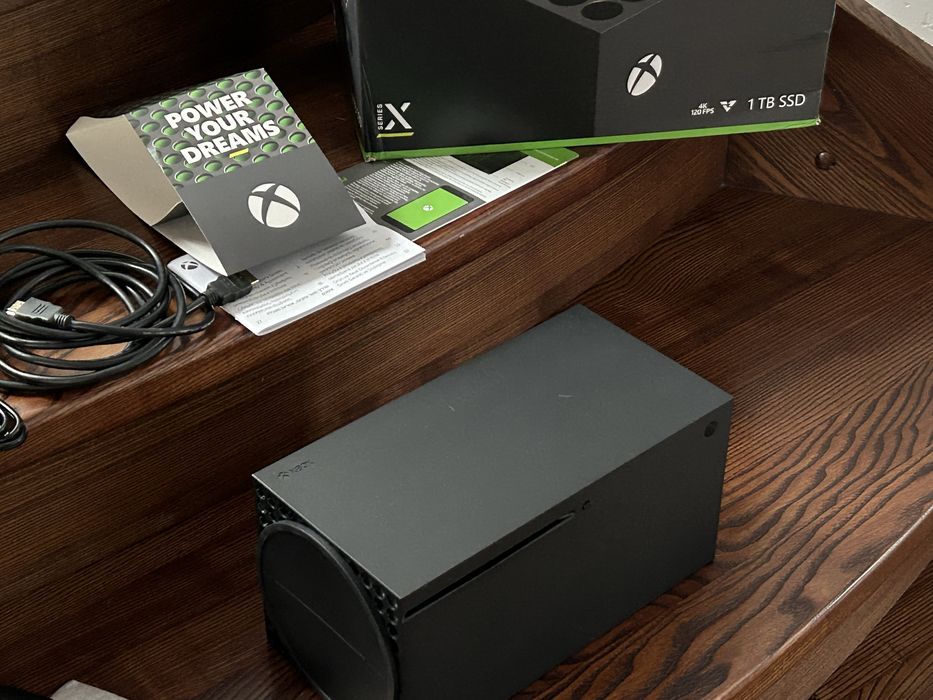 Konsola xbox series x dwa pady