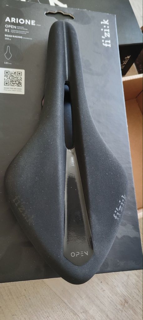 Fizik Arione Open Carbon Nowe!