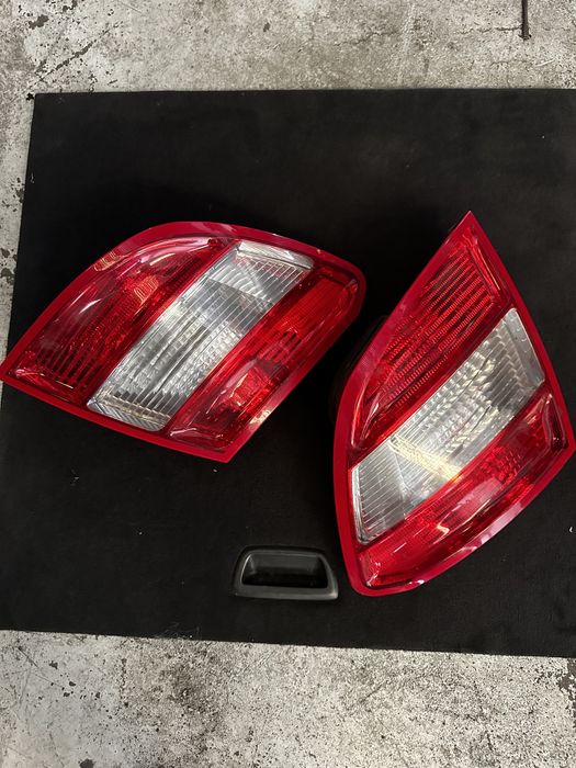 Farolin Esquerdo Traseiro Mercedes W204