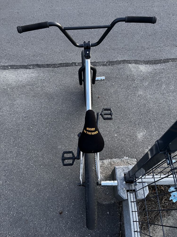 Rower Bmx mongoose l60