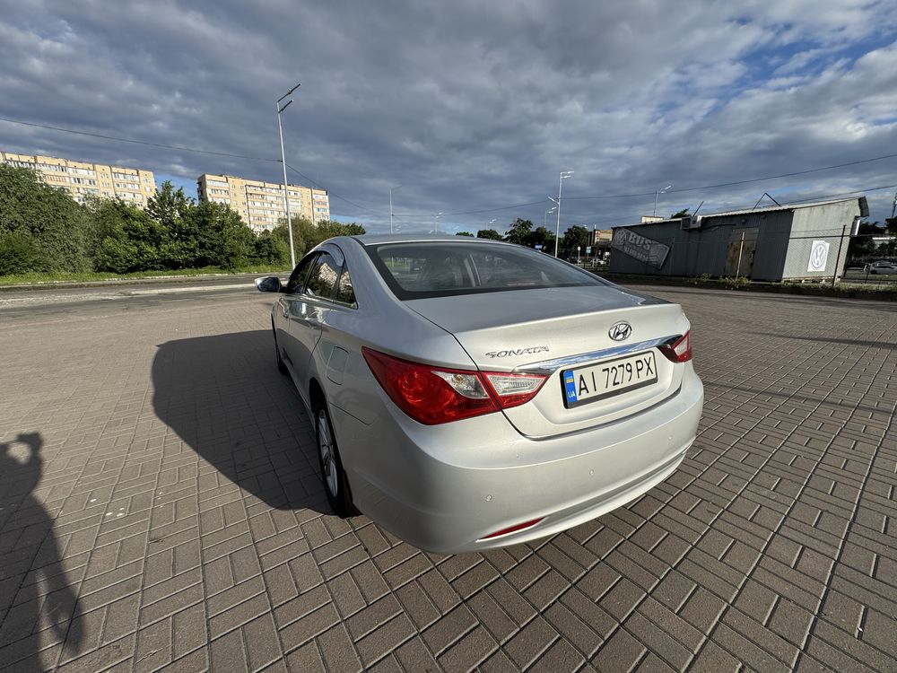 Продам машину Hyundai Sonata 2013 року