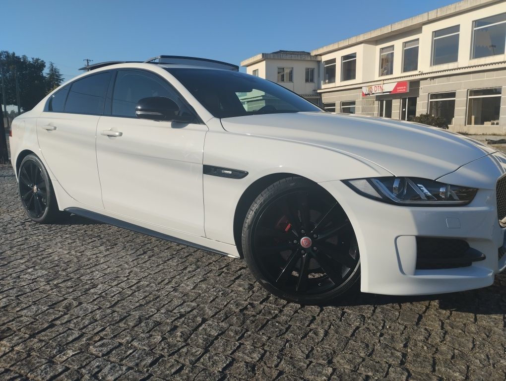 Jaguar xe r sport