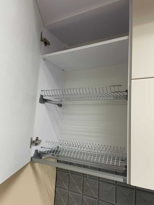 Кухня виставковий взірець 2400мм МДФ фарбований, фурнітура Blume