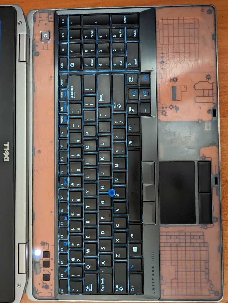 Laptop Dell LATITUDE E6530 I7 / NVS5200M / 8GB / SSD i DDR / FHD WIN10