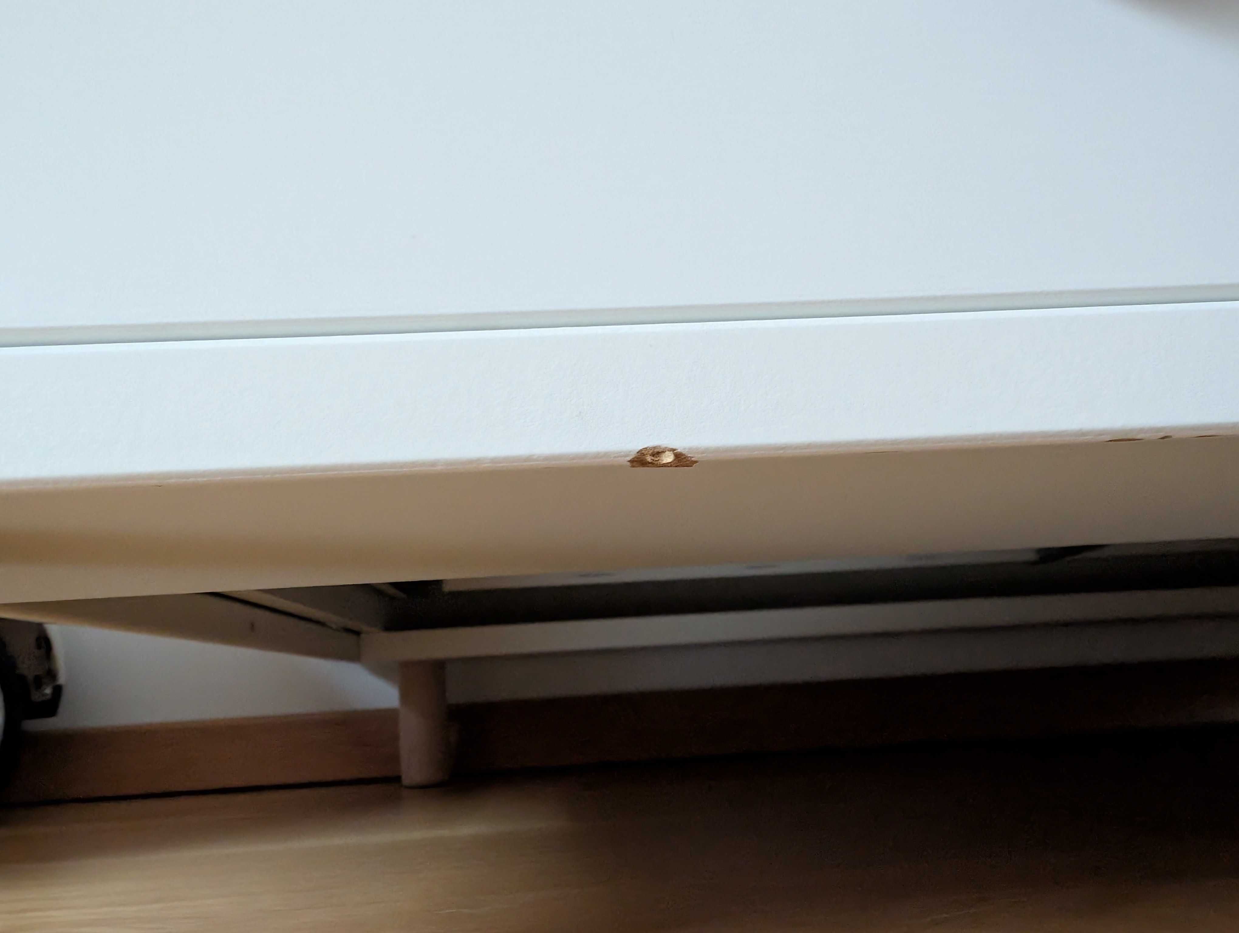 Sprzedam białe łóżeczko IKEA Myllra + przewijak – po jednym dziecku